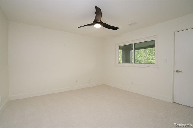 1907 Raymond Place, Bloomfield Hills, MI 48302