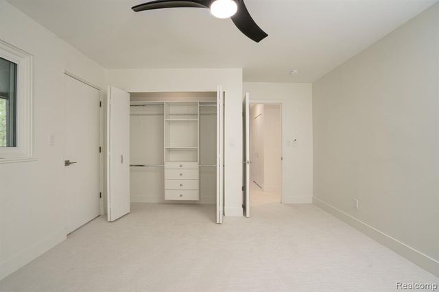 1907 Raymond Place, Bloomfield Hills, MI 48302