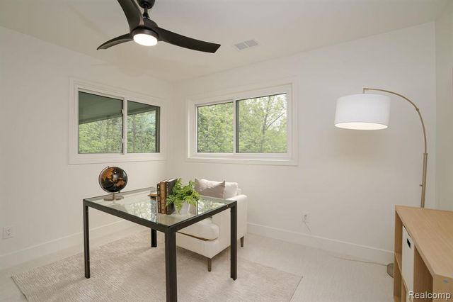 1907 Raymond Place, Bloomfield Hills, MI 48302
