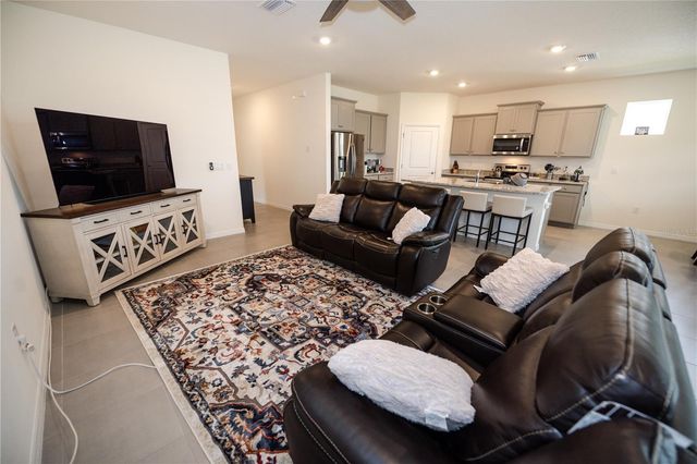 13324 WATERLEAF GARDEN CIRCLE, Riverview, FL 33579