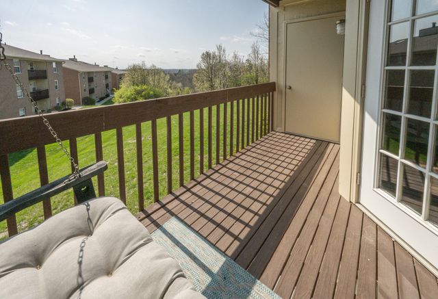 18 Highland Meadows Circle, 7, Highland Heights, KY 41076