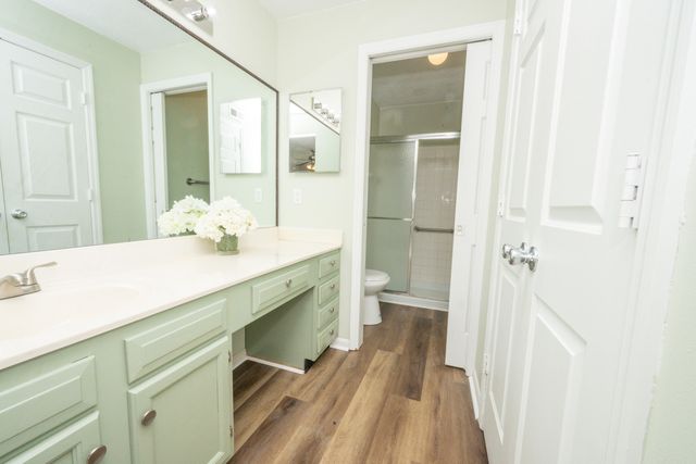 18 Highland Meadows Circle, 7, Highland Heights, KY 41076