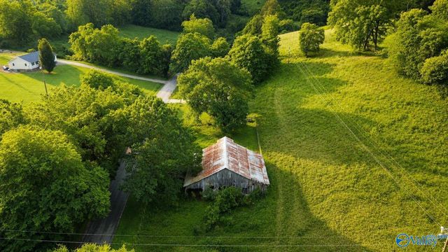 2039 Blackburn Road, Cornersville, TN 37047