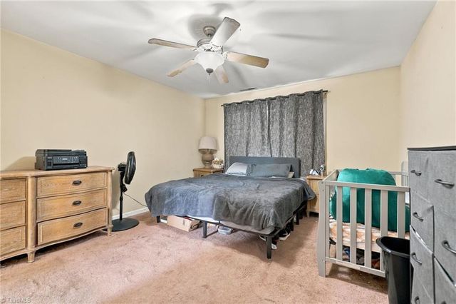 1344 Lighthouse Lane, Winston-salem, NC 27127