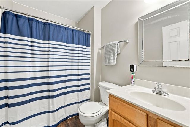 1344 Lighthouse Lane, Winston-salem, NC 27127