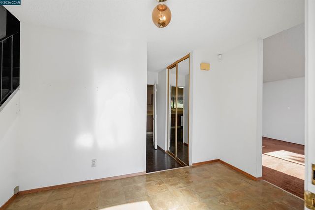 121 Violet Rd, Hercules, CA 94547