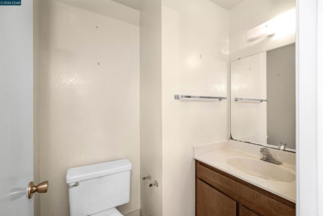 121 Violet Rd, Hercules, CA 94547