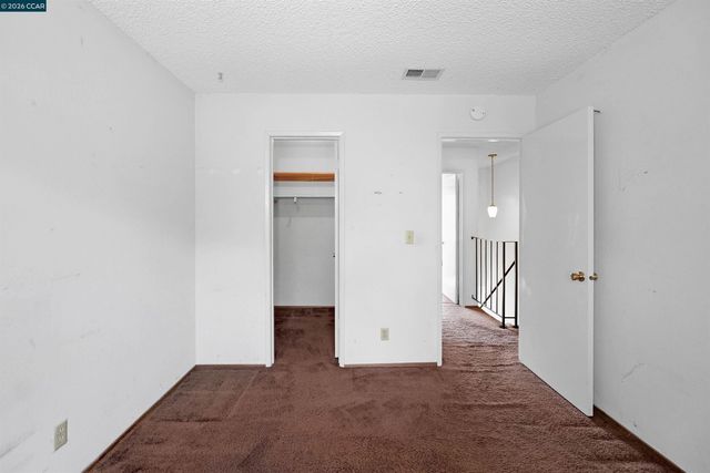 121 Violet Rd, Hercules, CA 94547