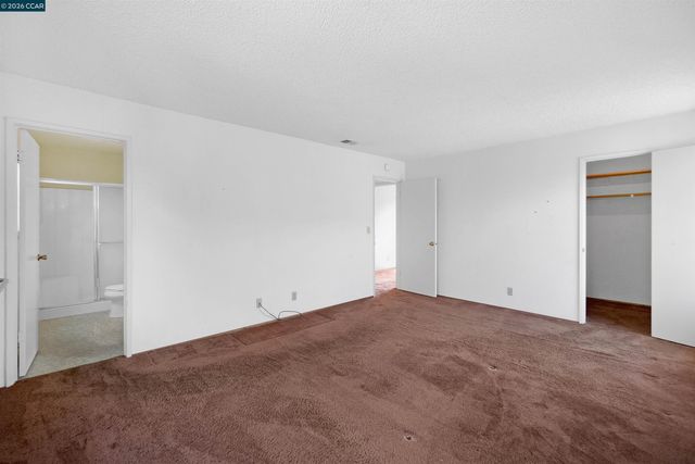 121 Violet Rd, Hercules, CA 94547