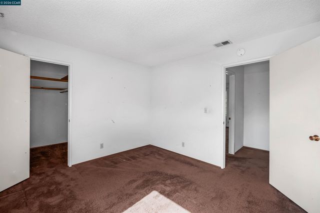 121 Violet Rd, Hercules, CA 94547