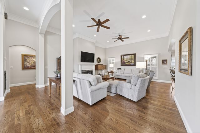 301 Scarsdale Dr, S, Hendersonville, TN 37075