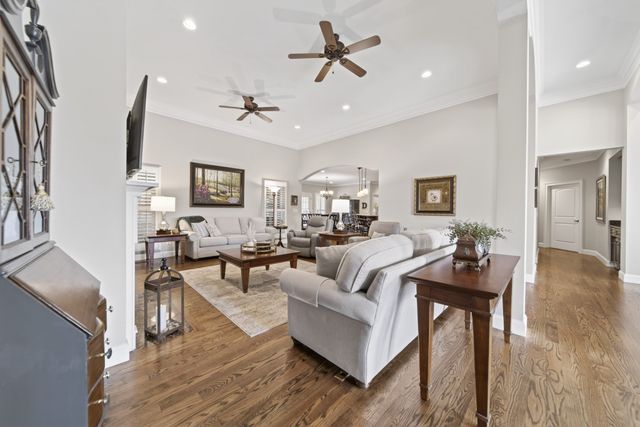 301 Scarsdale Dr, S, Hendersonville, TN 37075