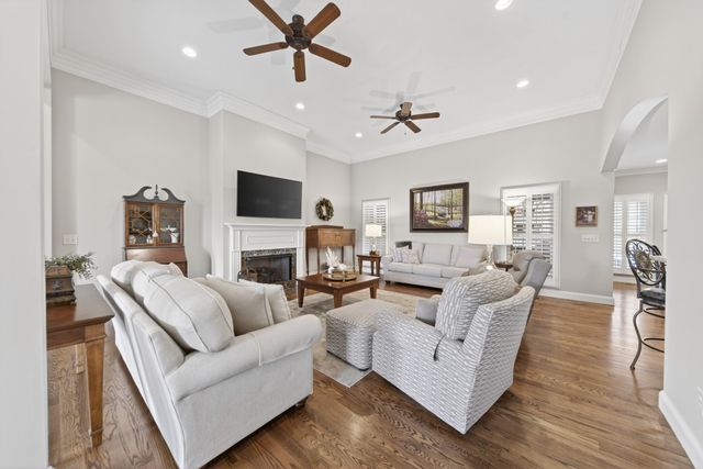 301 Scarsdale Dr, S, Hendersonville, TN 37075