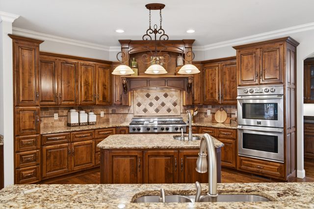 301 Scarsdale Dr, S, Hendersonville, TN 37075