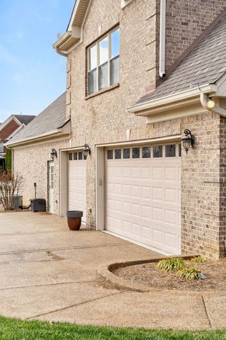 301 Scarsdale Dr, S, Hendersonville, TN 37075