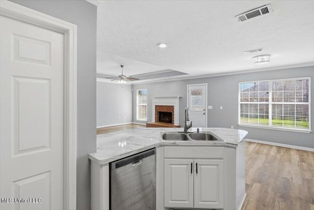 676 Southern Oaks Drive, Florence, MS 39073