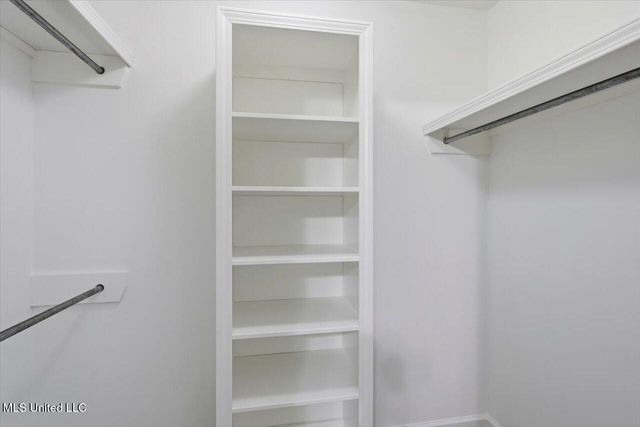 676 Southern Oaks Drive, Florence, MS 39073