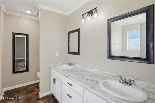 676 Southern Oaks Drive, Florence, MS 39073