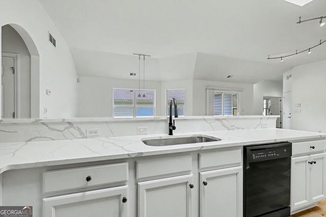 156 Cottage Club Drive, Locust Grove, GA 30248