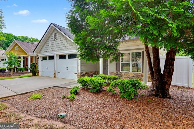 156 Cottage Club Drive, Locust Grove, GA 30248