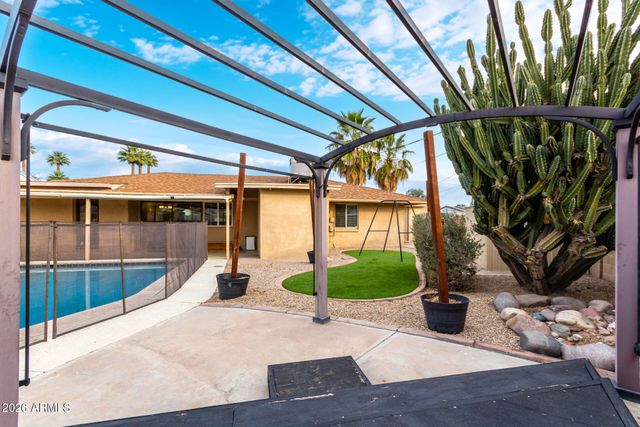 4637 E GRANADA Road, Phoenix, AZ 85008