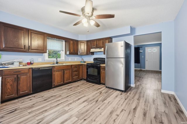 14512 Dawkins Road, New Haven, IN 46774