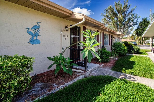 1828 FOXHUNT DRIVE A, Sun City Center, FL 33573