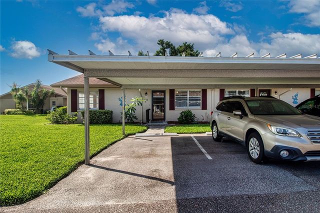 1828 FOXHUNT DRIVE A, Sun City Center, FL 33573