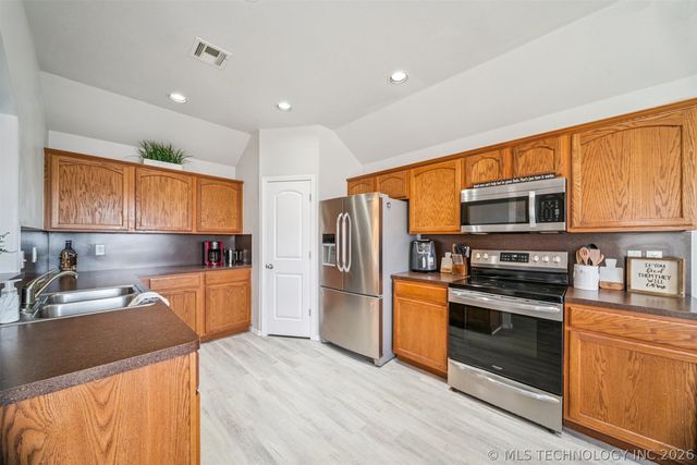 14310 E 112th Street North, Owasso, OK 74055