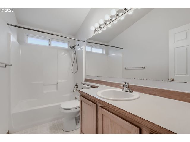 17007 Se 3RD St, Vancouver, WA 98684