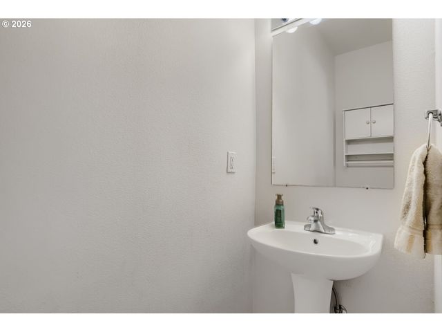 17007 Se 3RD St, Vancouver, WA 98684
