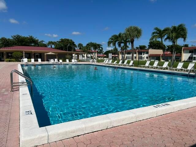 153 Lake Anne Drive, West Palm Beach, FL 33411