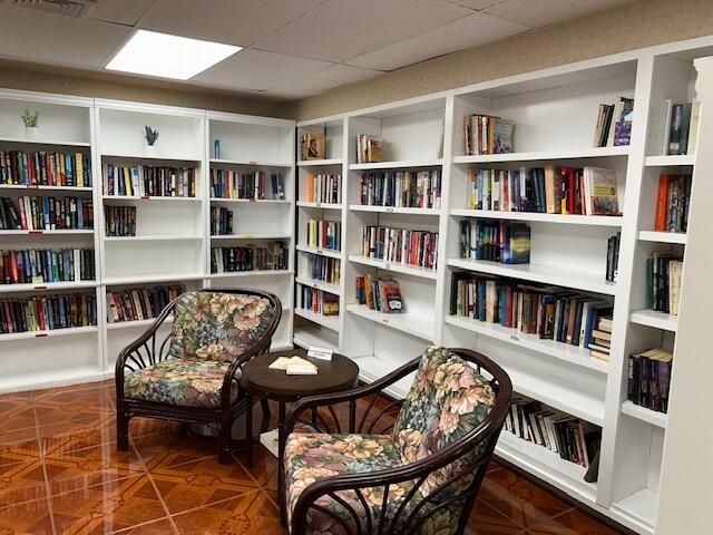 153 Lake Anne Drive, West Palm Beach, FL 33411
