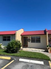 153 Lake Anne Drive, West Palm Beach, FL 33411