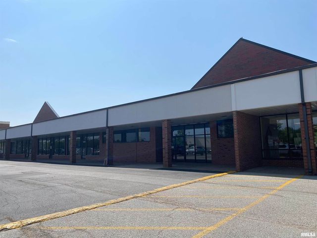 3624 AVENUE OF THE CITIES Avenue, Moline, IL 61265