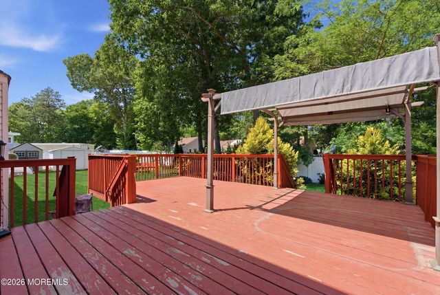 23 Buckley Lane, Bayville, NJ 08721