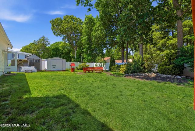 23 Buckley Lane, Bayville, NJ 08721