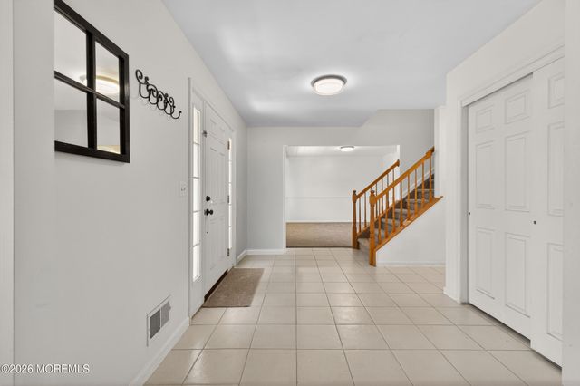 23 Buckley Lane, Bayville, NJ 08721