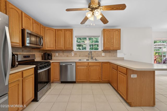 23 Buckley Lane, Bayville, NJ 08721