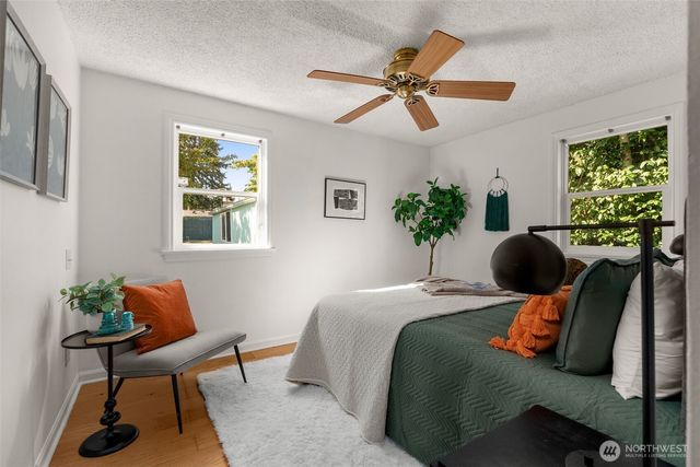 8627 9th Avenue SW, Seattle, WA 98106