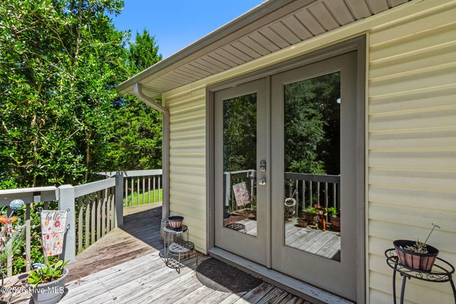 11 Turkey Trail, Warne, NC 28909