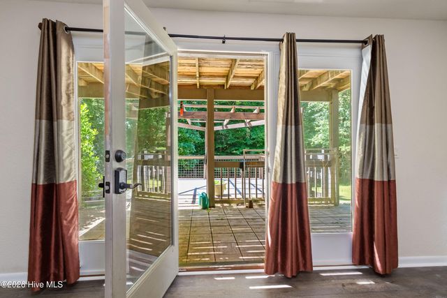 11 Turkey Trail, Warne, NC 28909