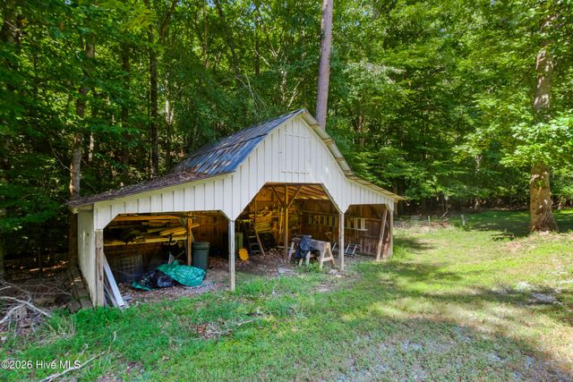 11 Turkey Trail, Warne, NC 28909