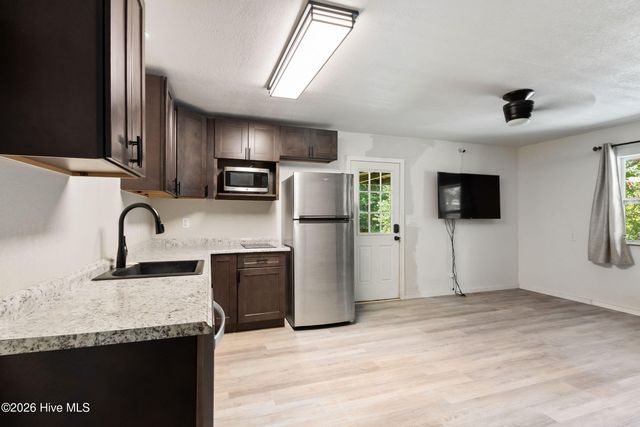 11 Turkey Trail, Warne, NC 28909