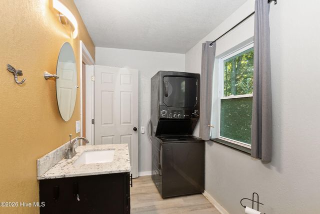 11 Turkey Trail, Warne, NC 28909