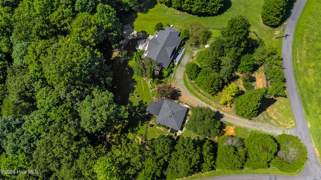 11 Turkey Trail, Warne, NC 28909
