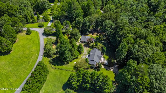11 Turkey Trail, Warne, NC 28909