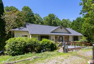 11 Turkey Trail, Warne, NC 28909