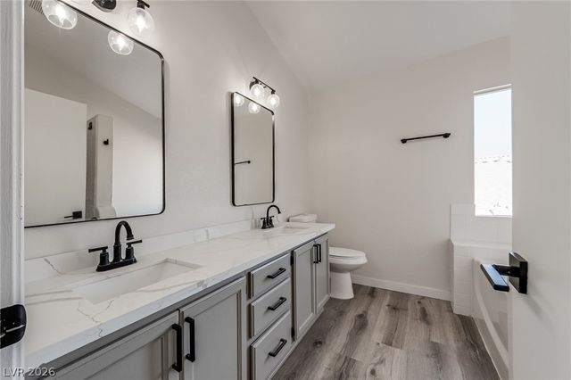 7946 Kentshire Drive, Las Vegas, NV 89117