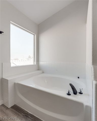 7946 Kentshire Drive, Las Vegas, NV 89117